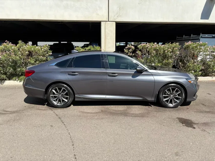 2022 Honda Accord EX-L photo 1