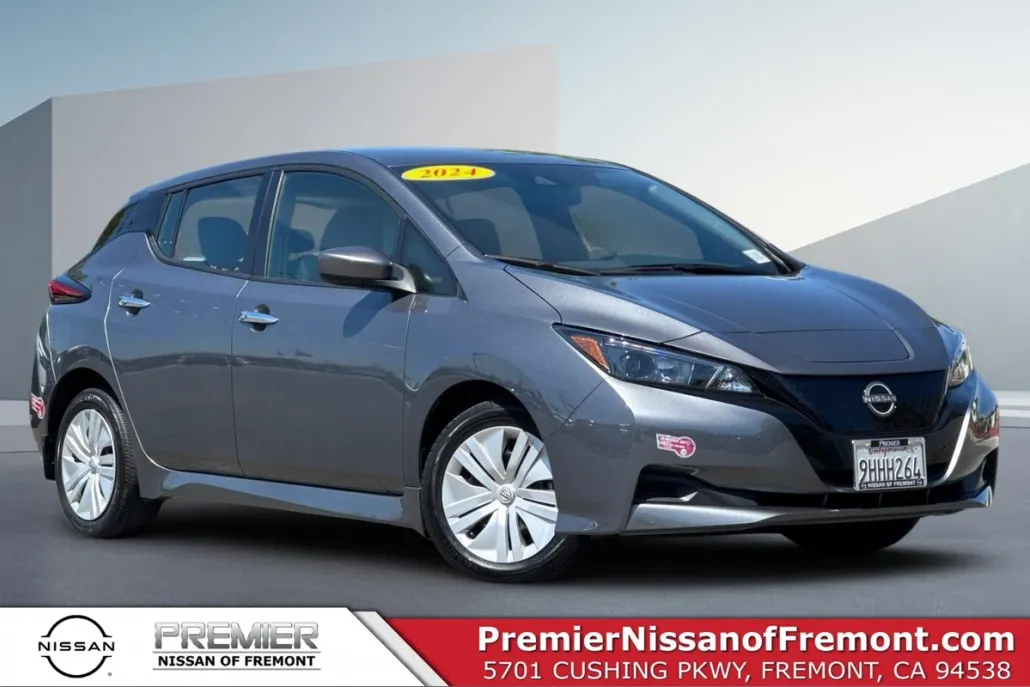 2024 Nissan Leaf S photo 1