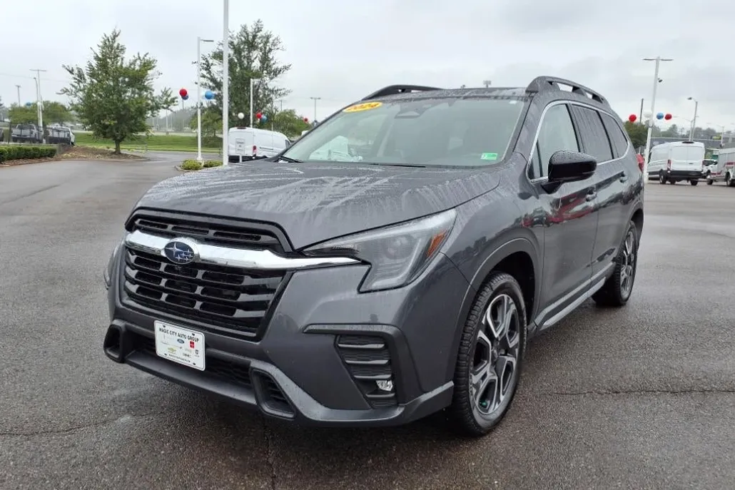 2024 Subaru Ascent Limited photo 1