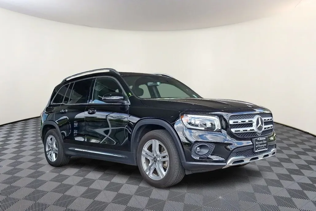 2022 Mercedes Benz GLB 250 4MATIC photo 1