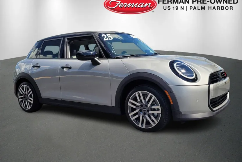 2025 Mini Cooper 4 Door Hardtop S Iconic photo 1
