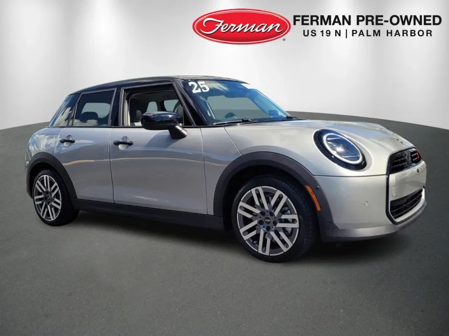 2025 Mini Cooper 4 Door Hardtop S Iconic photo 1