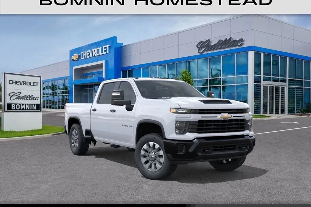 2025 Chevrolet Silverado 2500HD Custom photo 1