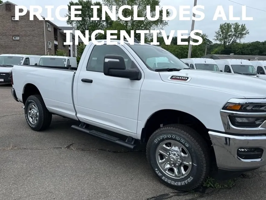 2025 Ram 2500 Tradesman photo 1