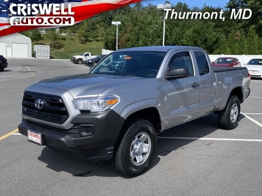 2017 Toyota Tacoma SR photo 1