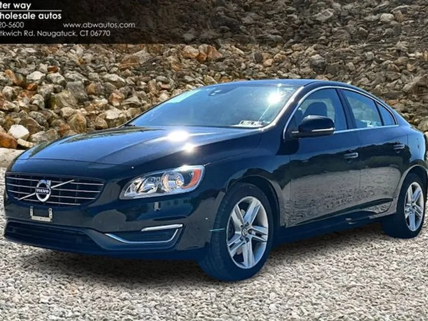 2015 Volvo S60 Premier R-Design photo 1