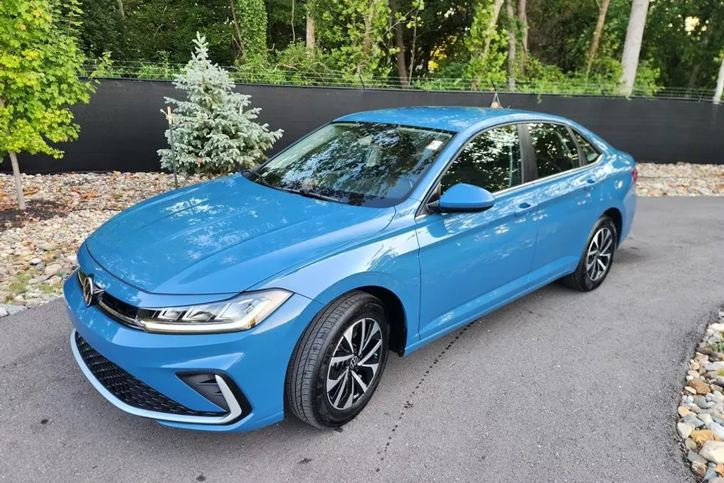 2025 Volkswagen Jetta 1.5T S photo 1