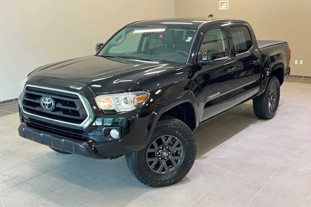 2023 Toyota Tacoma SR5 photo 1