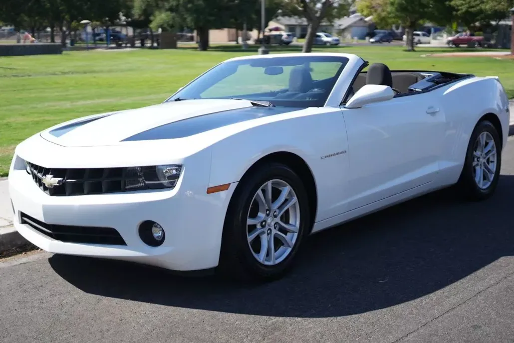 2013 Chevrolet Camaro photo 1