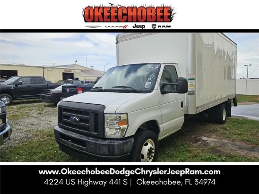 2021 Ford E-350 photo 1