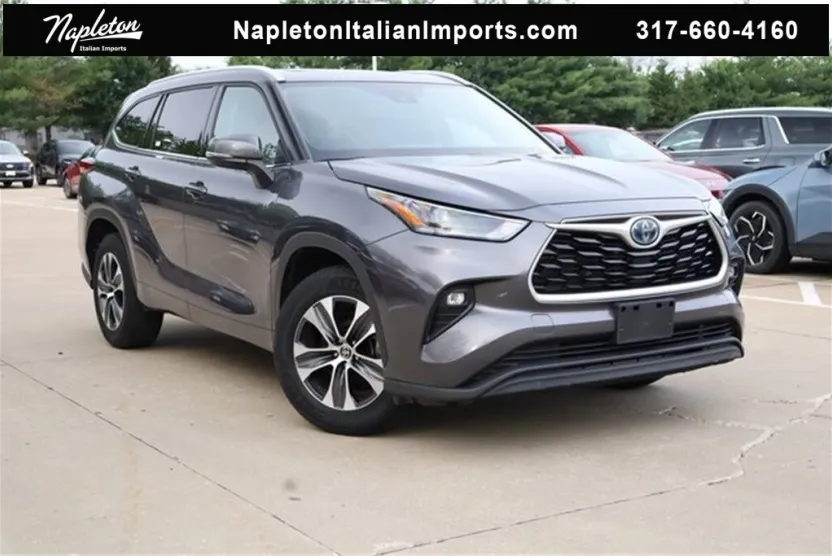 2022 Toyota Highlander Hybrid XLE photo 1