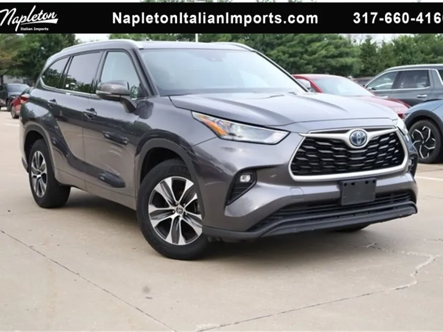 2022 Toyota Highlander Hybrid XLE photo 1