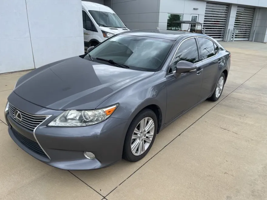 2014 Lexus ES 350 photo 1