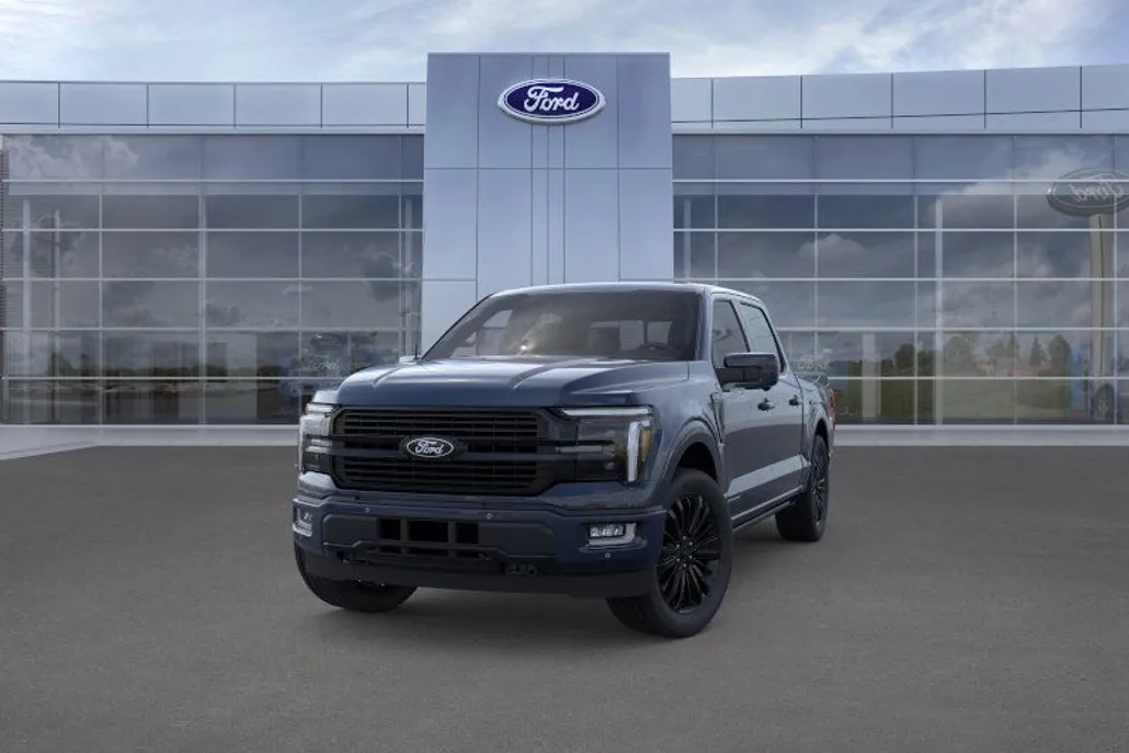 2025 Ford F-150 Platinum photo 1