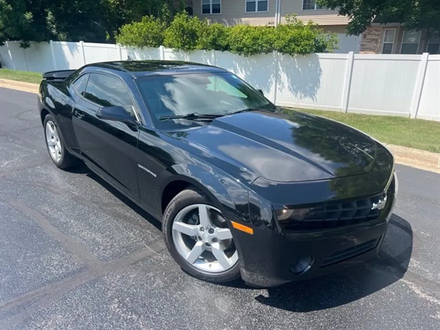 2010 Chevrolet Camaro LS Coupe photo 1