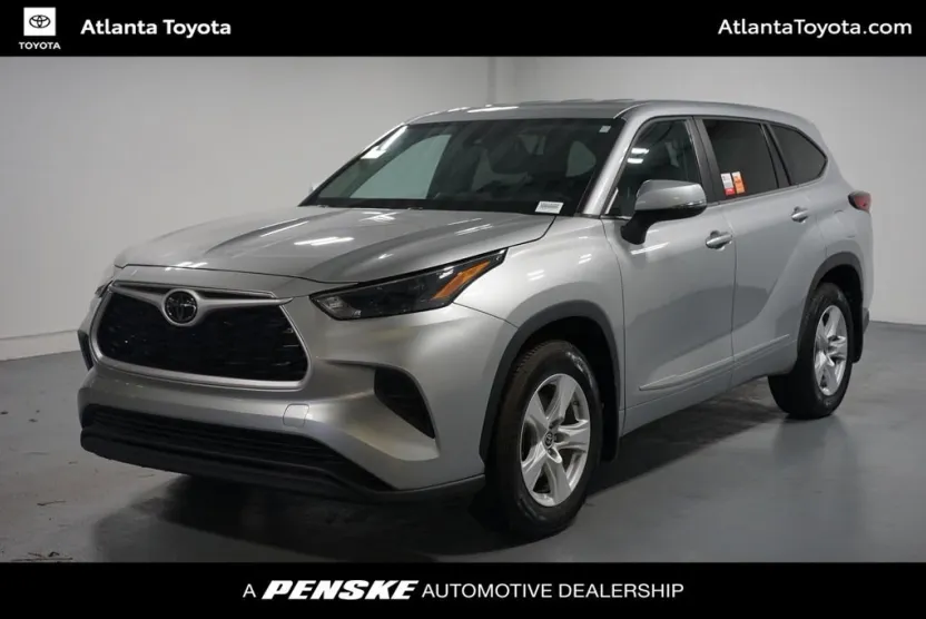2023 Toyota Highlander L photo 1