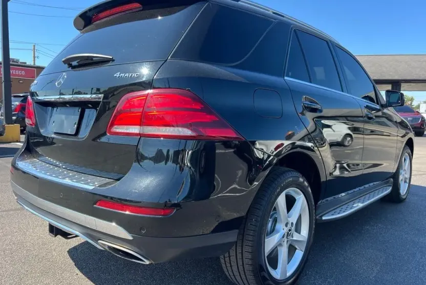 2019 Mercedes Benz GLE 400 photo 1