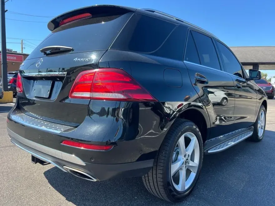 2019 Mercedes Benz GLE 400 photo 1
