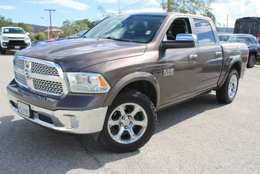 2018 Ram 1500 Laramie photo 1