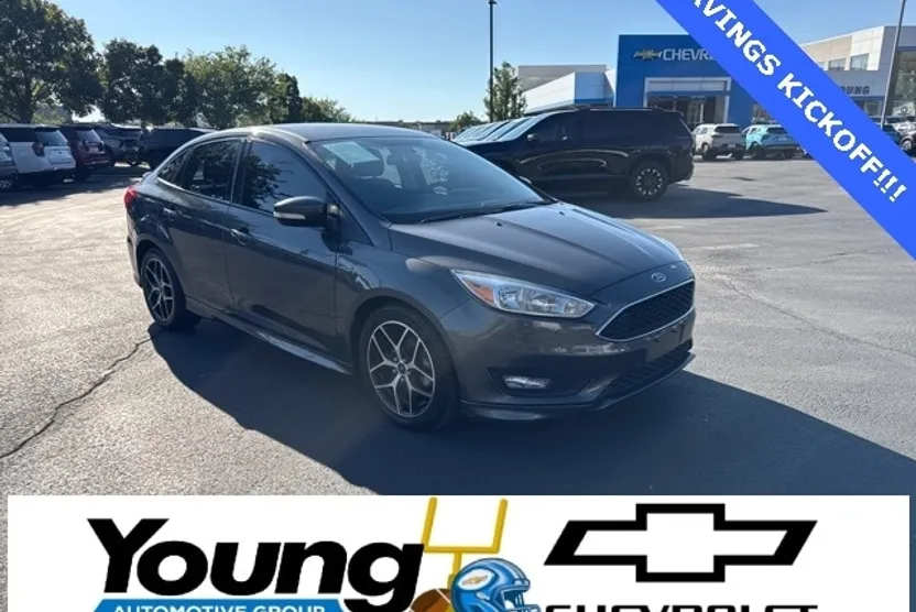 2015 Ford Focus SE photo 1
