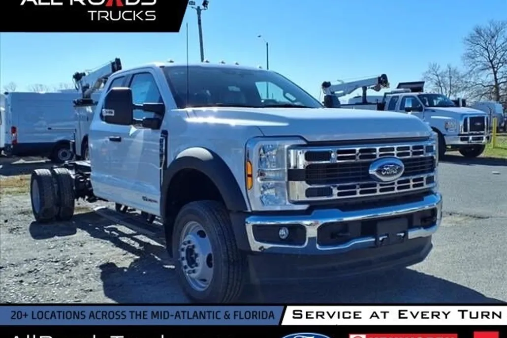 2025 Ford F-550 photo 1