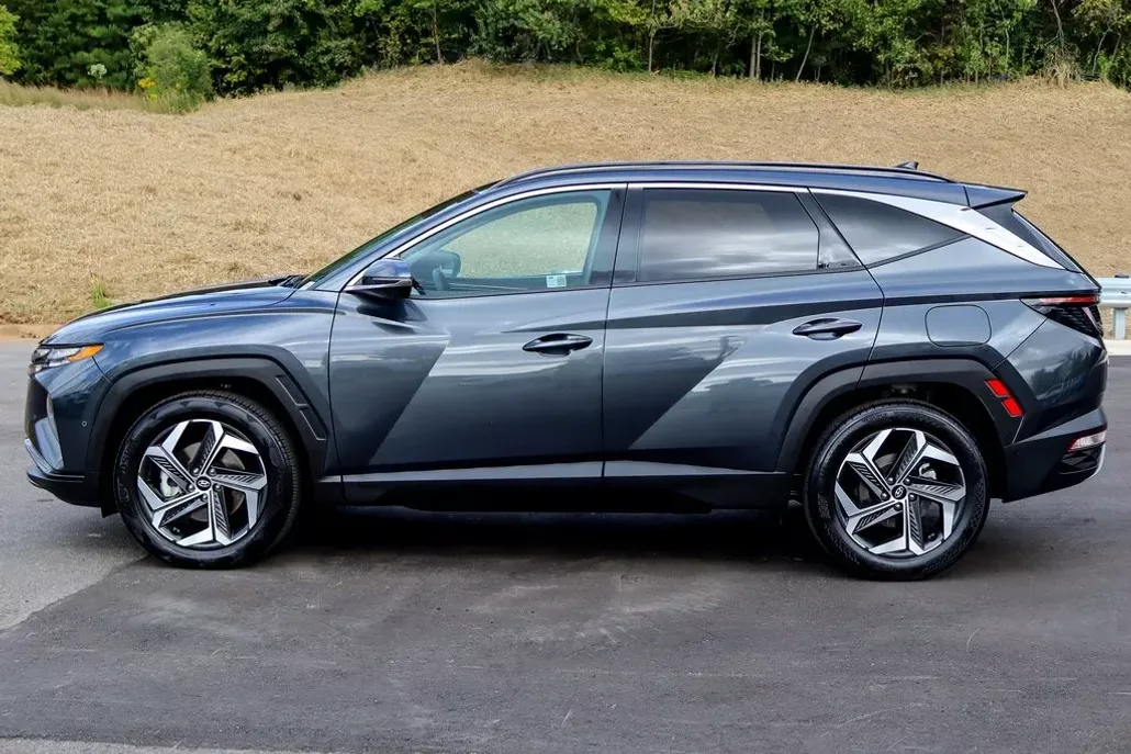 2024 Hyundai Tucson Limited photo 1