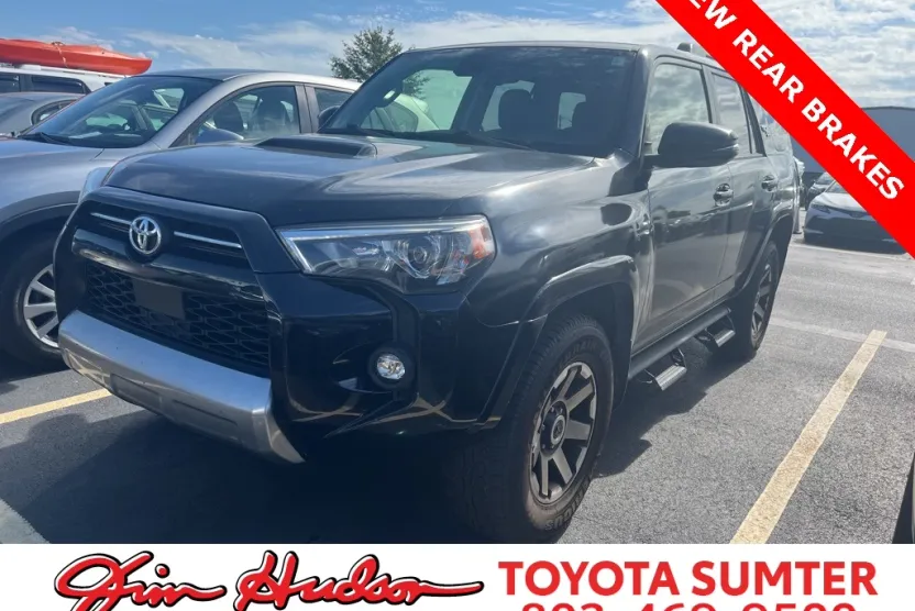 2022 Toyota 4Runner TRD Off-Road Premium photo 1