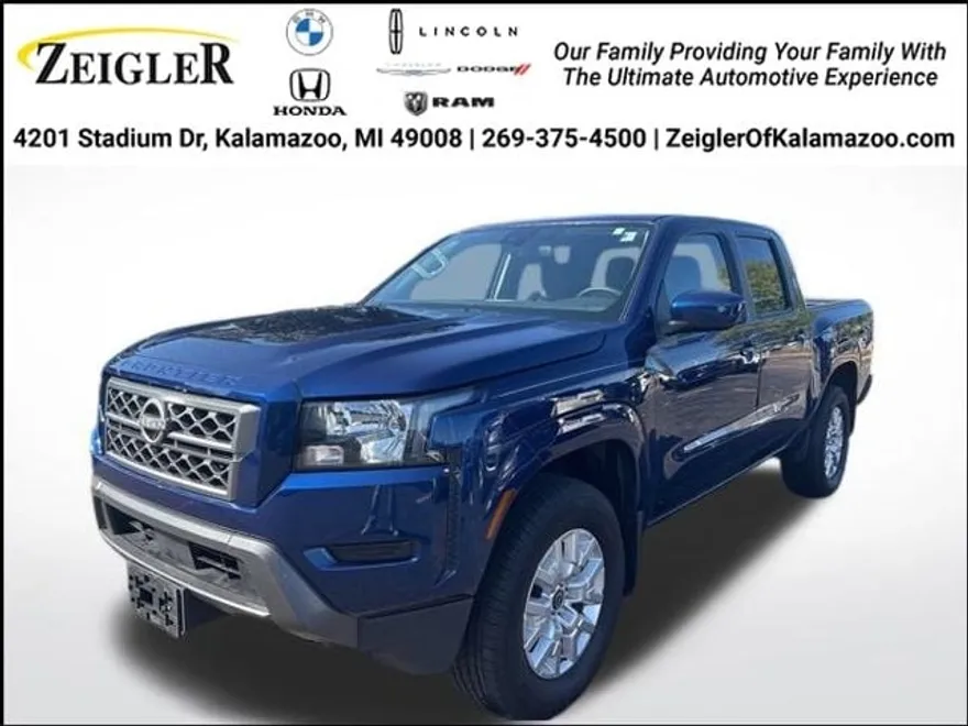 2022 Nissan Frontier Crew Cab SV photo 1