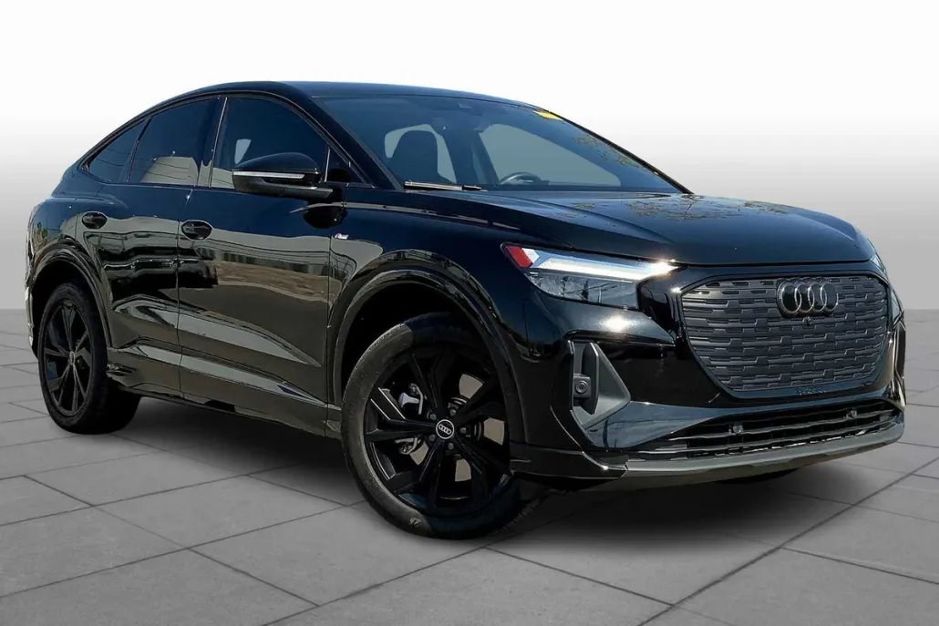 2024 Audi Q4 E-tron Sportback Premium Plus photo 1