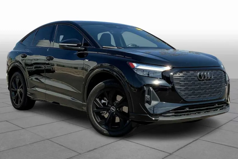 2024 Audi Q4 E-tron Sportback Premium Plus photo 1