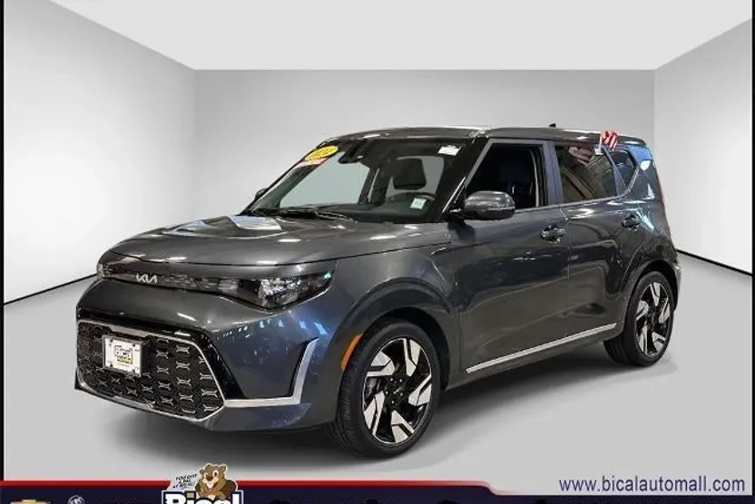 2024 Kia Soul GT-Line photo 1