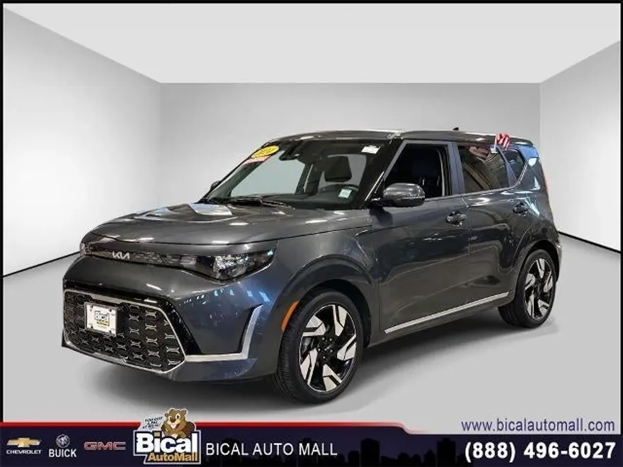 2024 Kia Soul GT-Line photo 1
