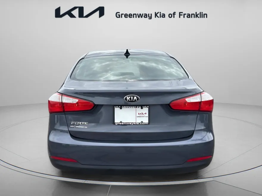 2016 Kia Forte LX photo 1
