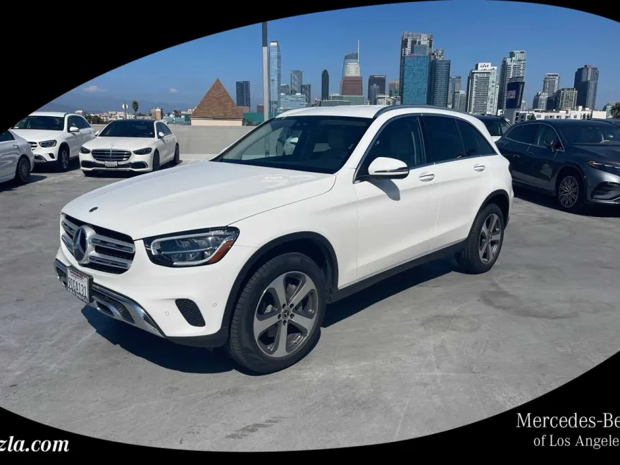 2022 Mercedes Benz GLC 300 photo 1