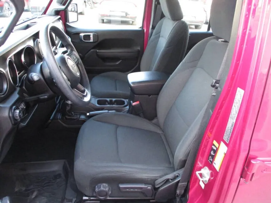2022 Jeep Wrangler Unlimited Sport photo 1