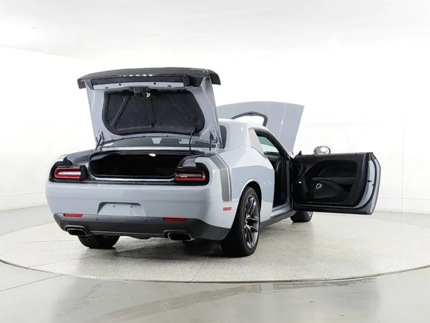2022 Dodge Challenger R/T Scat Pack photo 10