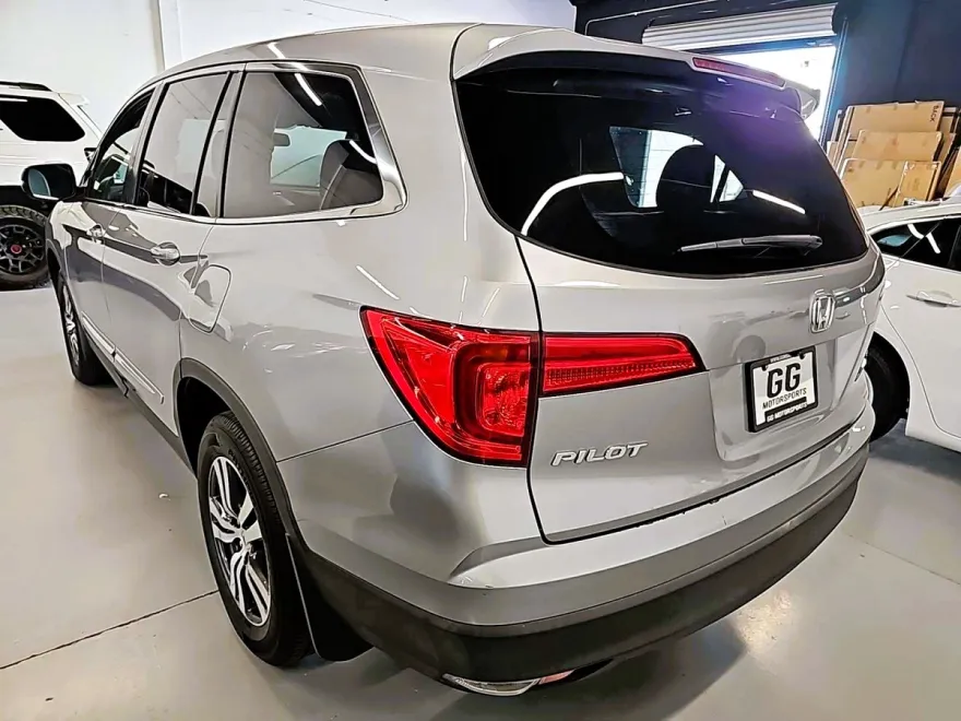 2018 Honda Pilot EX-L photo 1