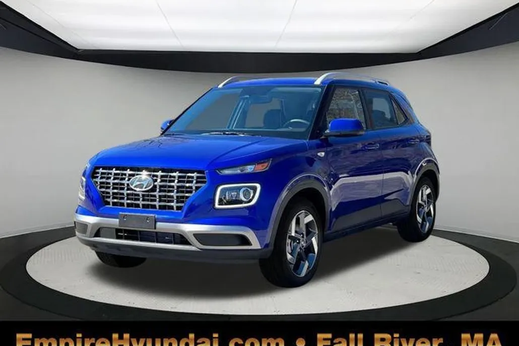 2025 Hyundai Venue Limited photo 1