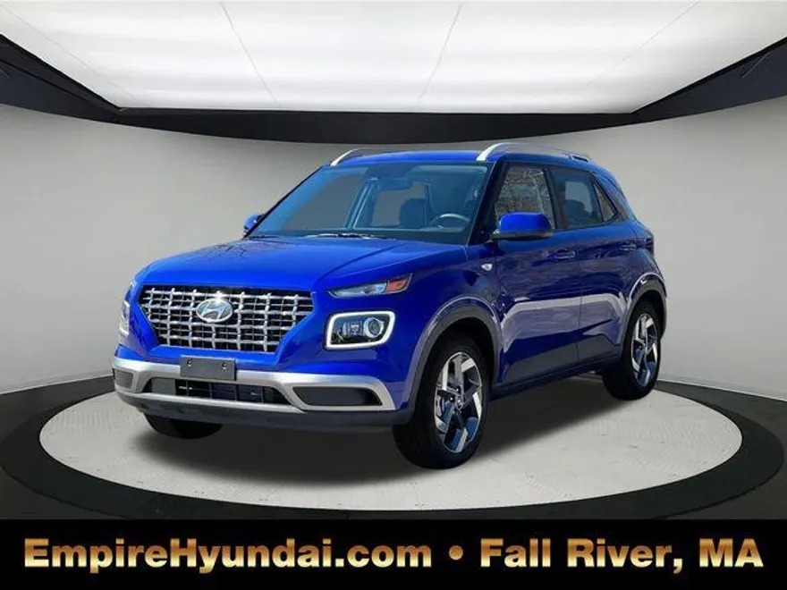 2025 Hyundai Venue Limited photo 1
