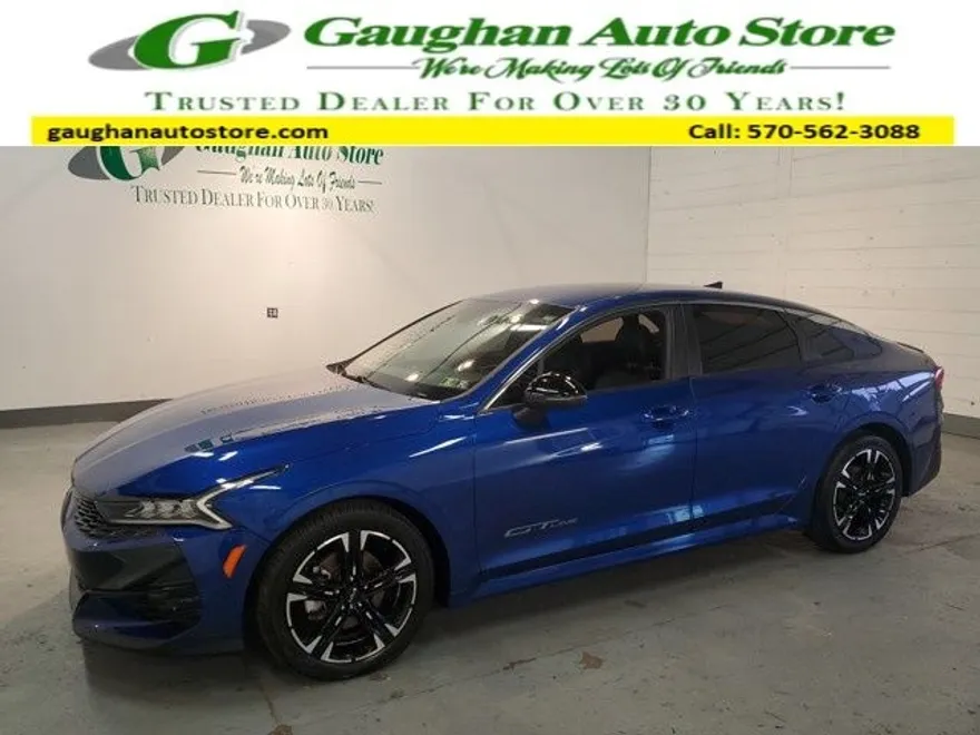 2022 Kia K5 GT-Line photo 1