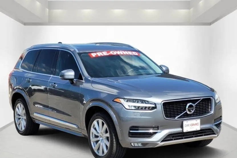 2017 Volvo XC90 T6 Inscription photo 1