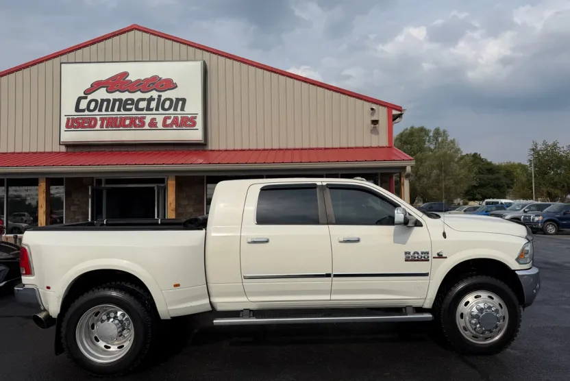 2016 Ram 3500 Laramie photo 1