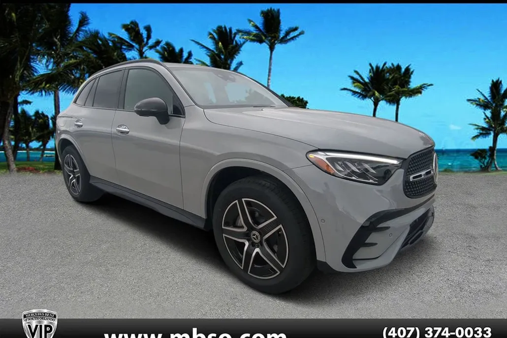2025 Mercedes Benz GLC 4MATIC photo 1