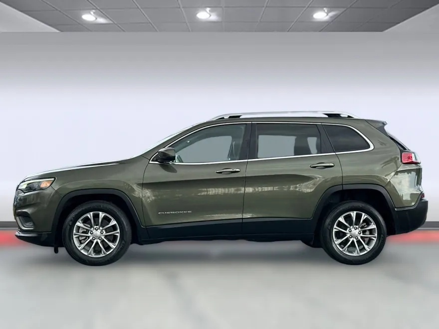 2021 Jeep Cherokee Latitude photo 1