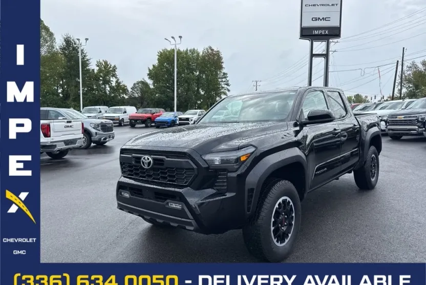 2025 Toyota Tacoma TRD Sport photo 1