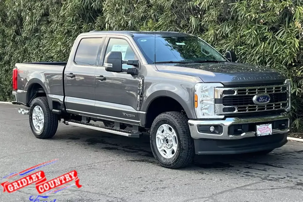 2025 Ford F-250 XLT photo 1