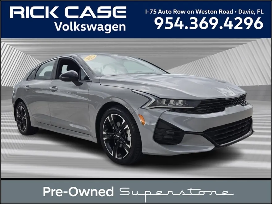 2023 Kia K5 GT-Line photo 1