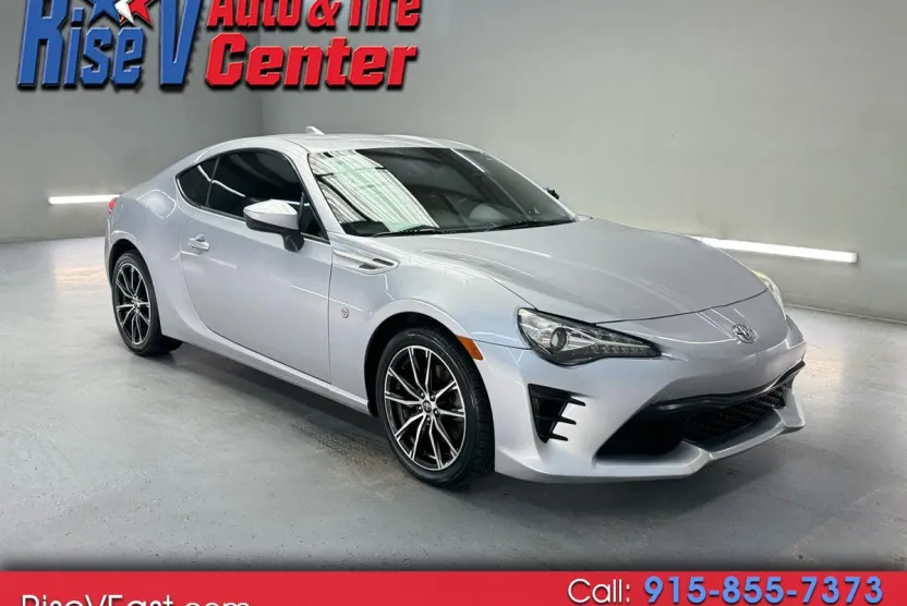2019 Toyota GR86 Base photo 1
