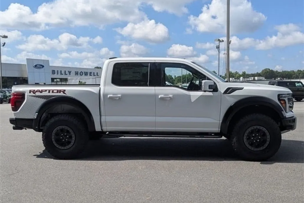 2025 Ford F-150 Raptor photo 1