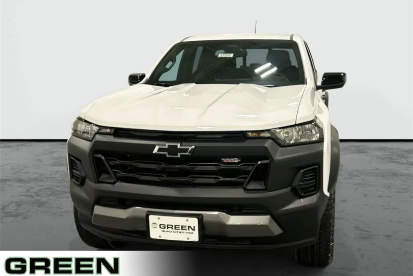 2026 Chevrolet Colorado Trail Boss photo 1